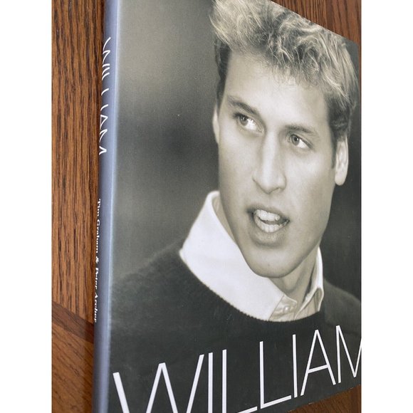 William by Tim Graham and Peter Archer (Hardcover) - Picture 2 of 3